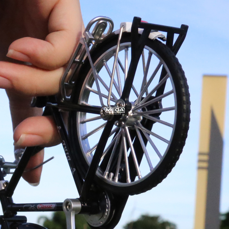 1:10 Scale Die-Cast Alloy Mini - Mountain Biking Pictures recension och pris